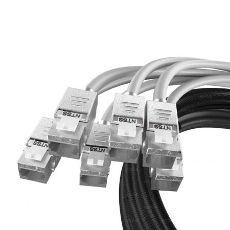 Кабельная сборка NTSS PREMIUM 24pc, FTP CAT5e, оконцована разъемами KEYSTONE RJ45 FTP CAT5e, заделка в чулке, вывод 0.6м, длина 20м, LSZH, серый